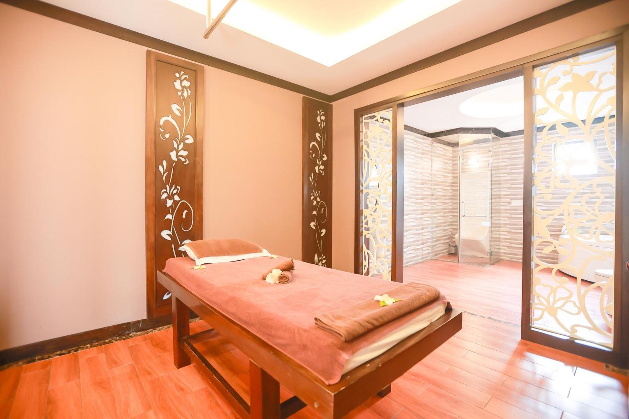 Muong Thanh Luxury Nhat Le Hotel Dong Hoi Extérieur photo