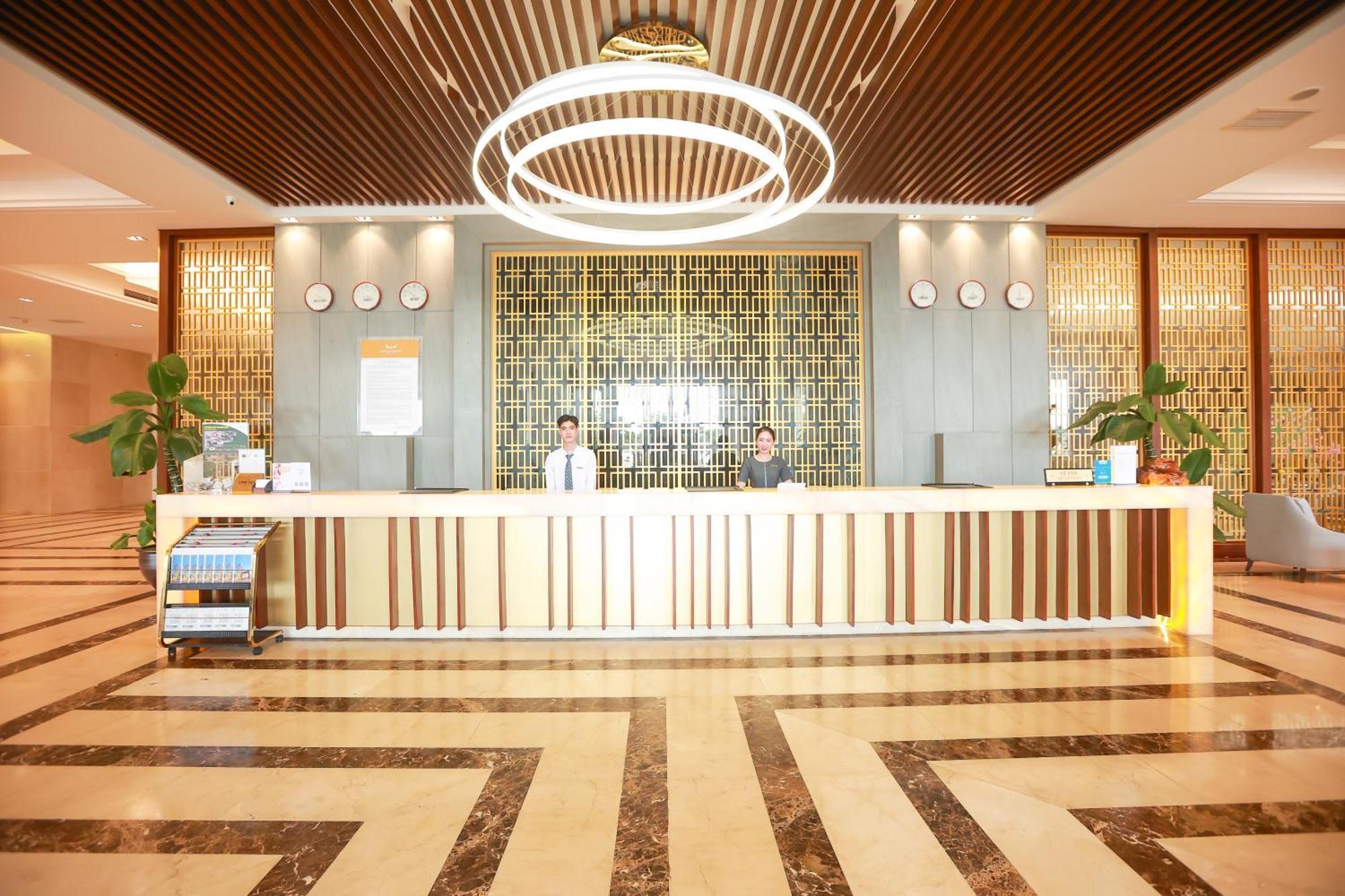 Muong Thanh Luxury Nhat Le Hotel Dong Hoi Extérieur photo