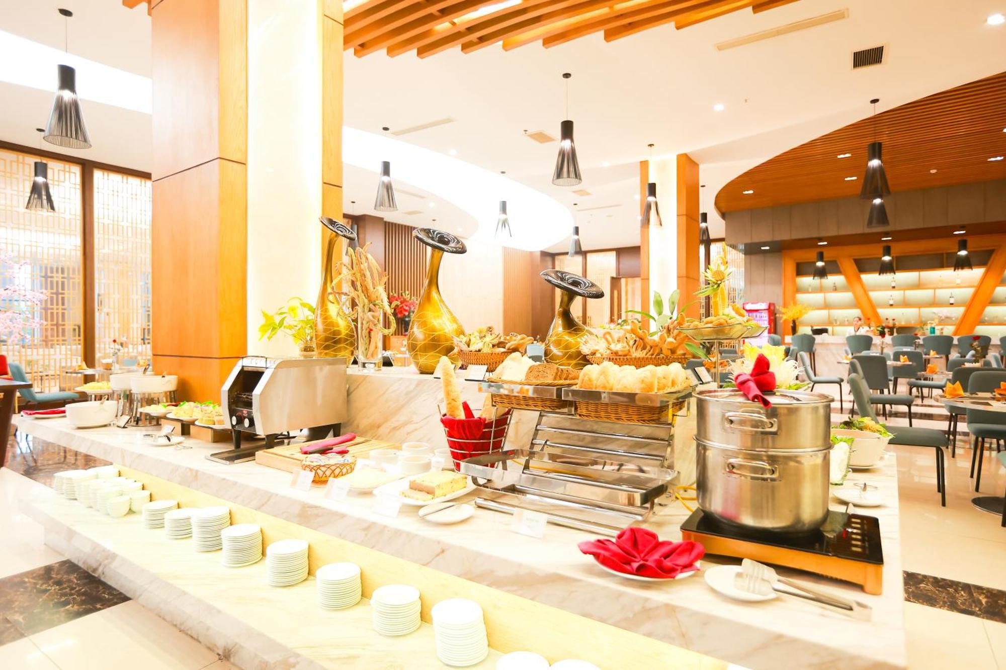 Muong Thanh Luxury Nhat Le Hotel Dong Hoi Extérieur photo