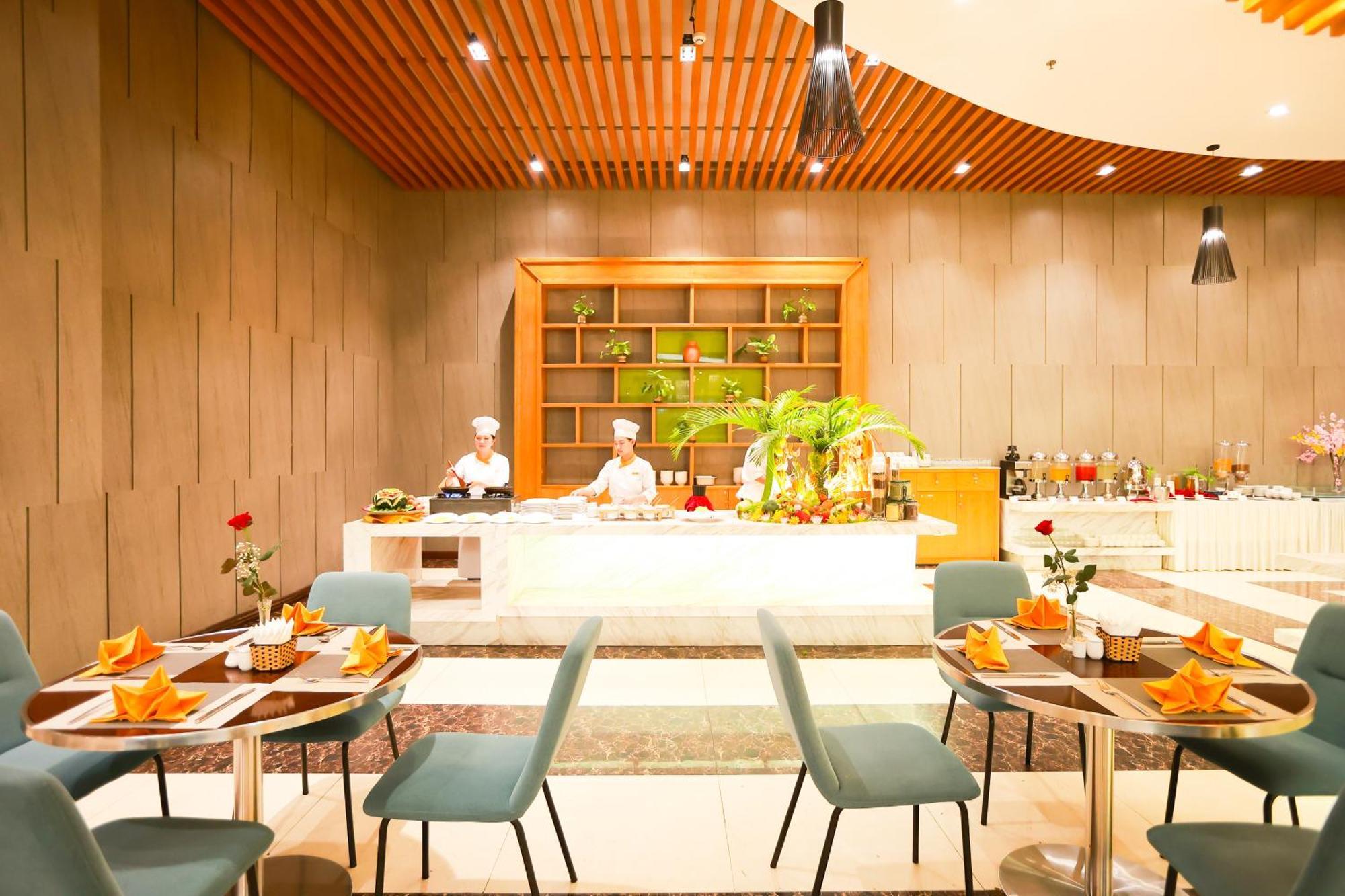 Muong Thanh Luxury Nhat Le Hotel Dong Hoi Extérieur photo