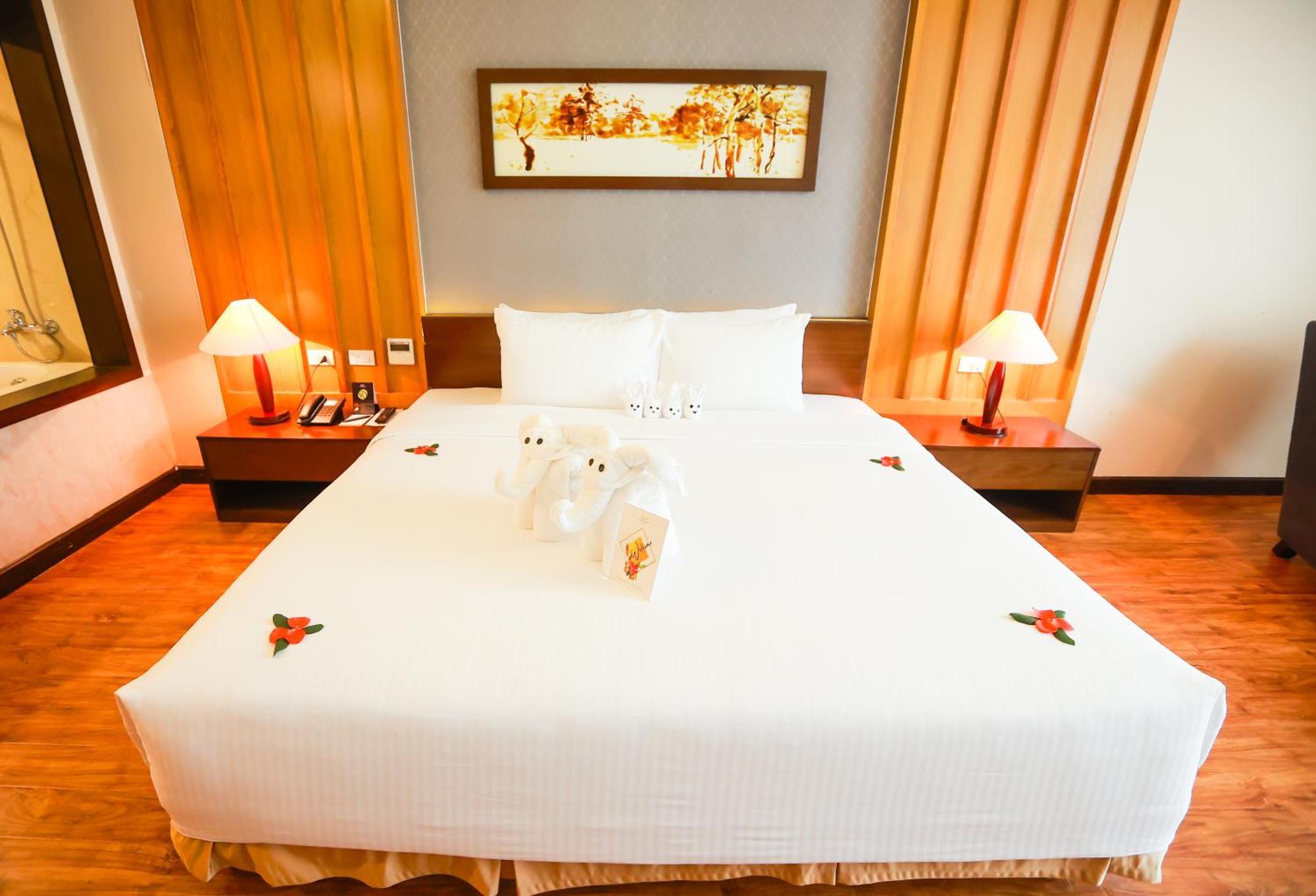 Muong Thanh Luxury Nhat Le Hotel Dong Hoi Extérieur photo