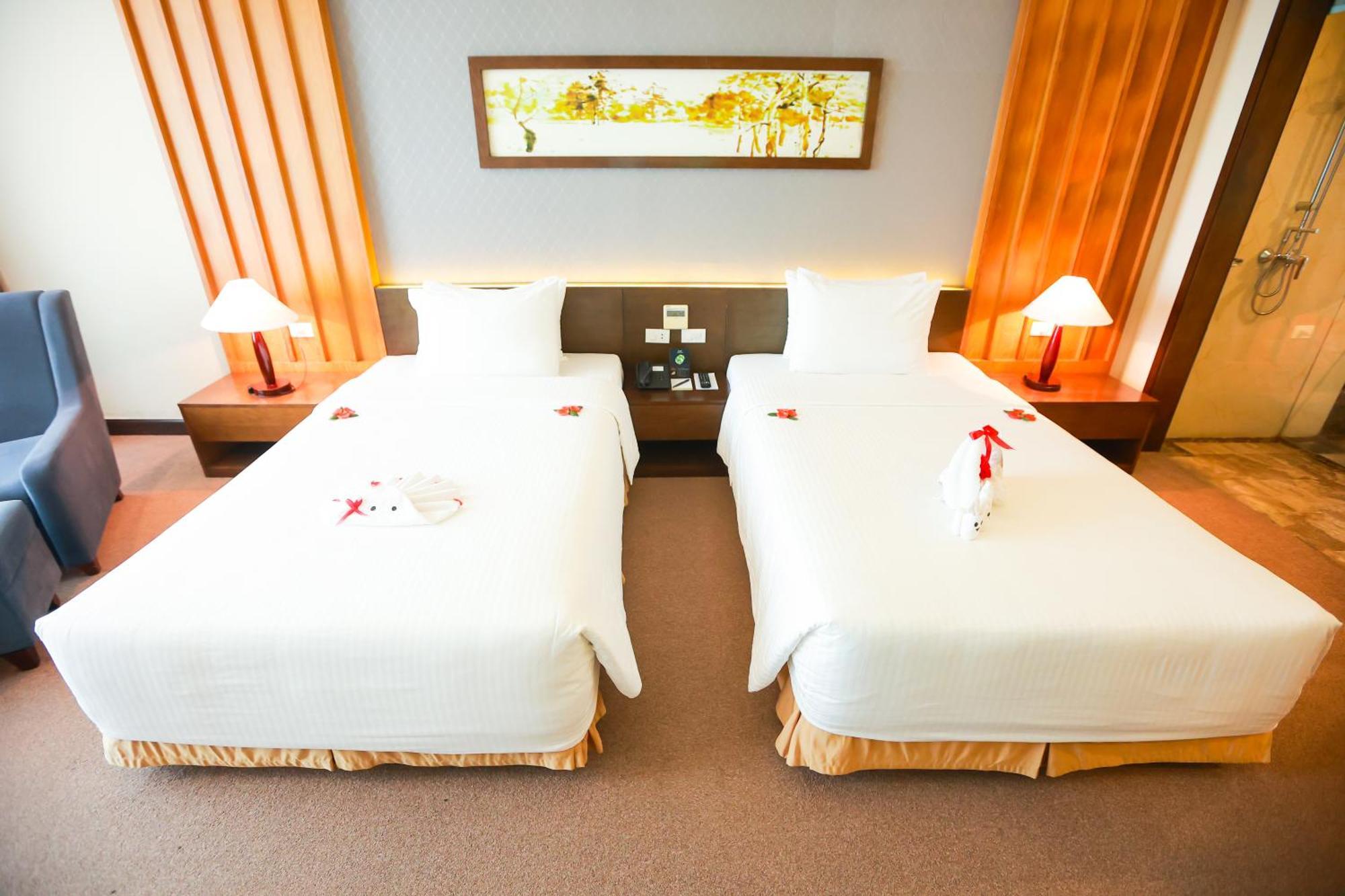 Muong Thanh Luxury Nhat Le Hotel Dong Hoi Extérieur photo
