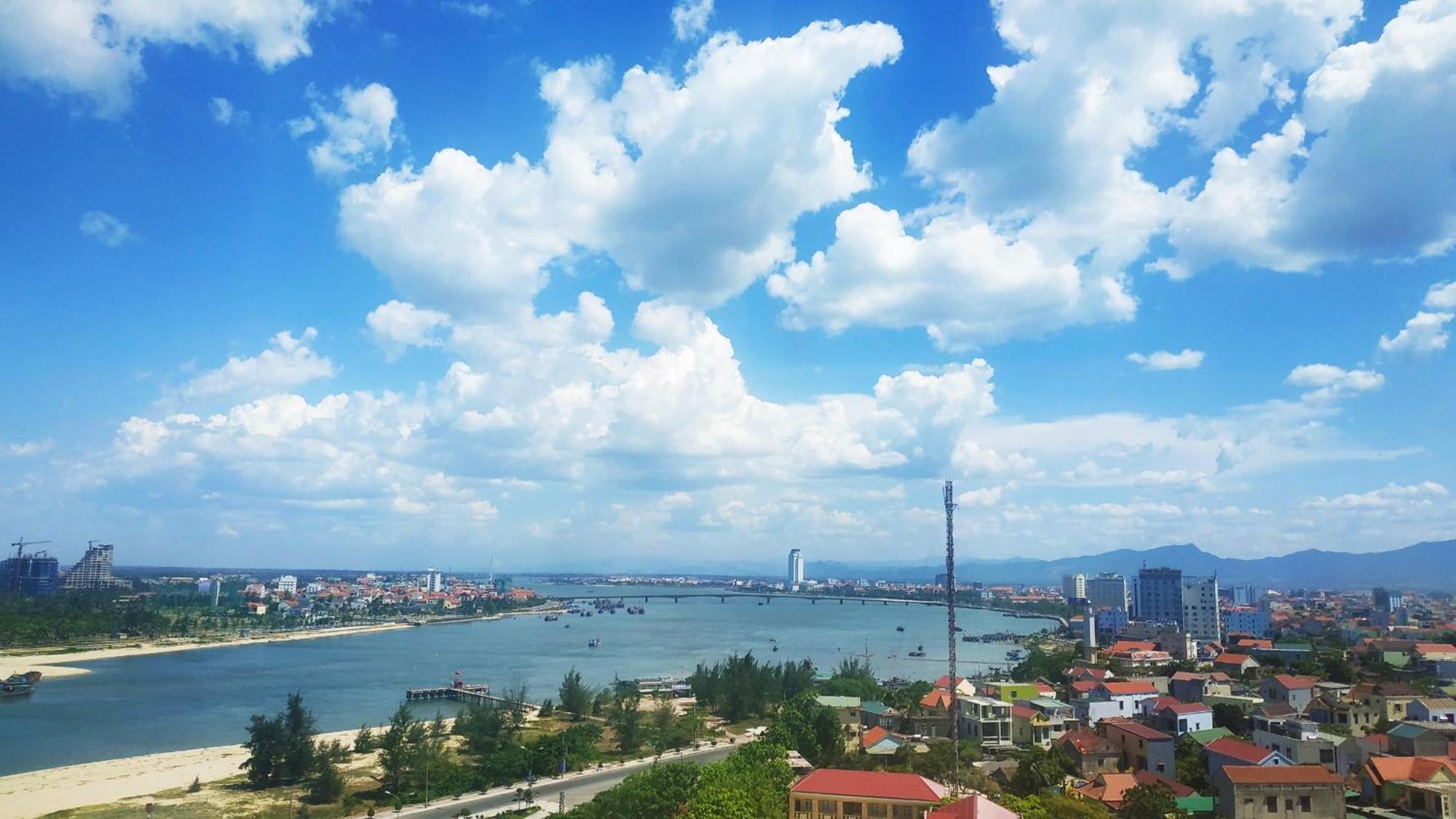 Muong Thanh Luxury Nhat Le Hotel Dong Hoi Extérieur photo